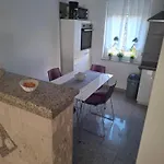 Morena * Πούλα